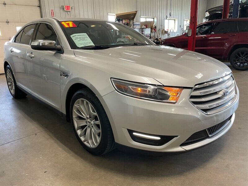 2017 Ford Taurus Limited