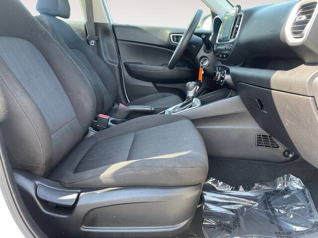 2021 Hyundai Venue SE