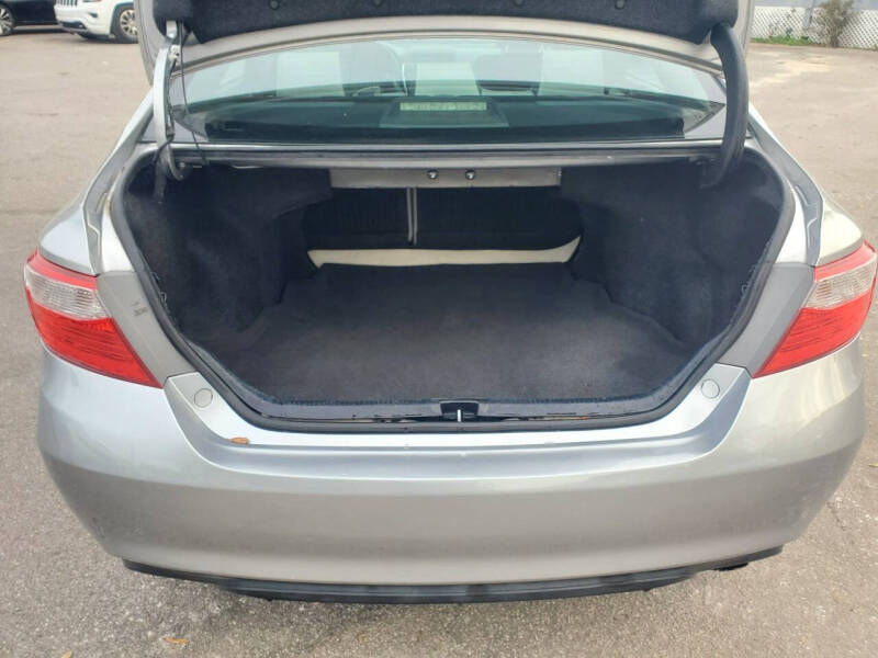 2015 Toyota Camry SE