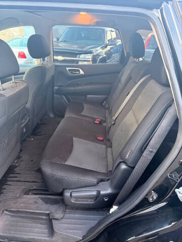 2018 Nissan Pathfinder S