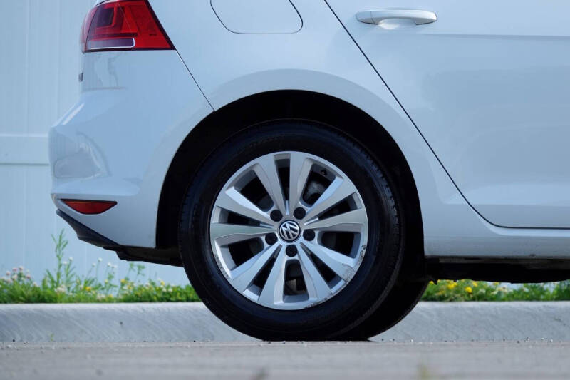 2015 Volkswagen Golf TDI SE