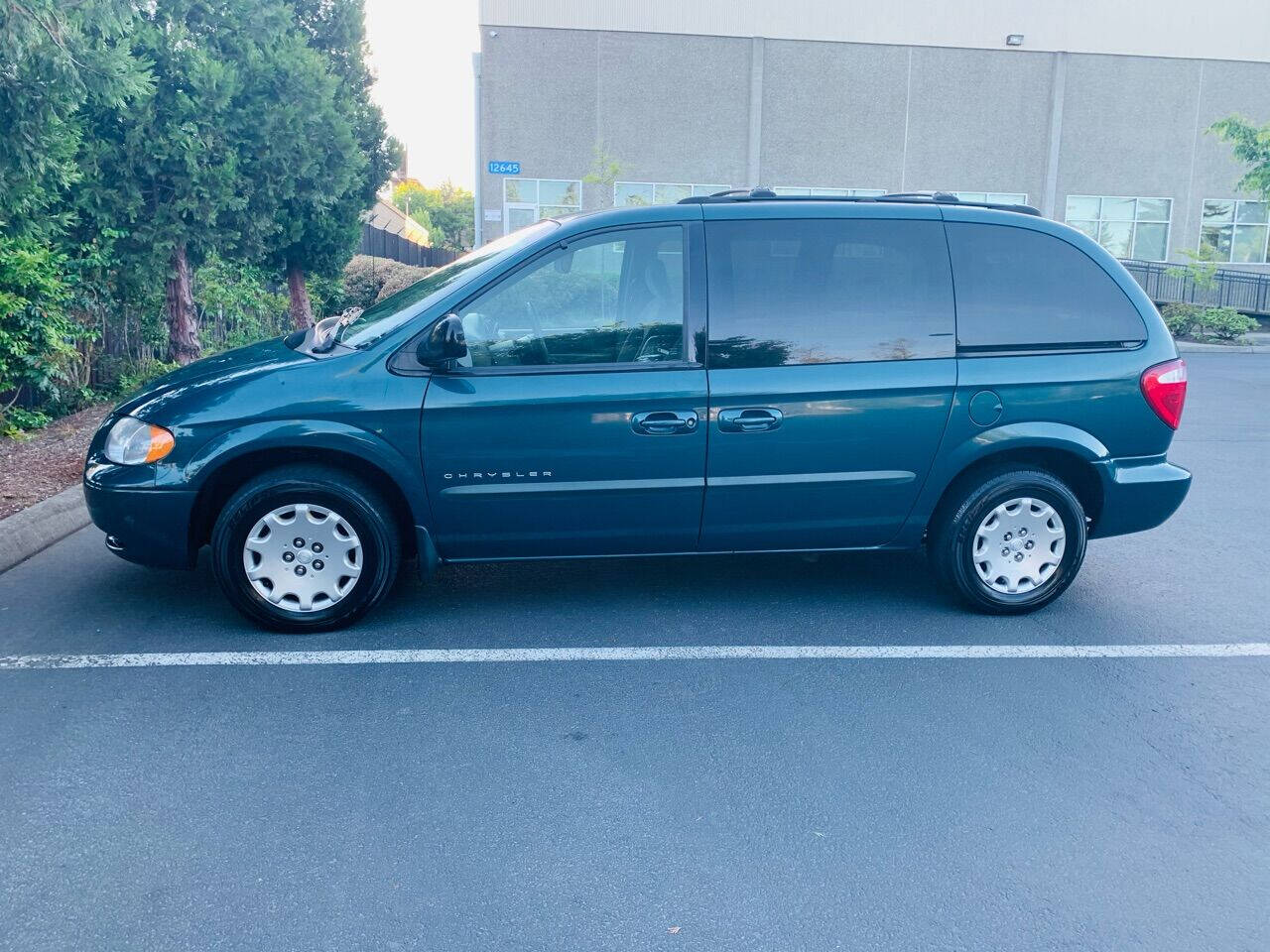 chrysler voyager 2001 for sale