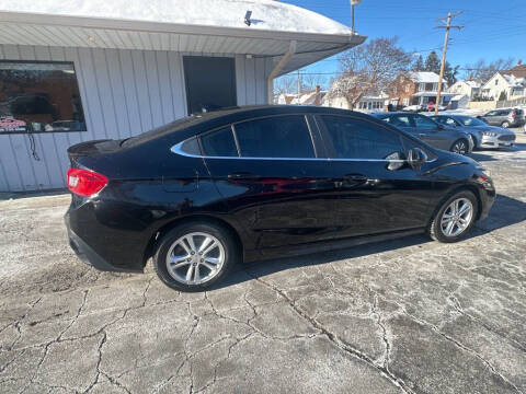 2017 Chevrolet Cruze LT Auto