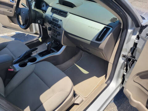 2009 Ford Focus SES