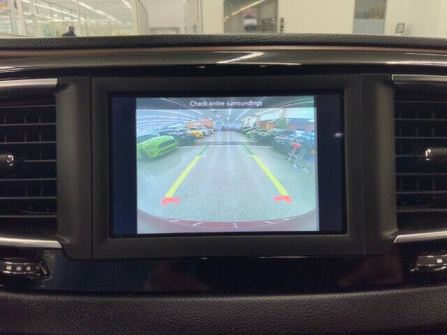 2020 Chrysler Voyager LX