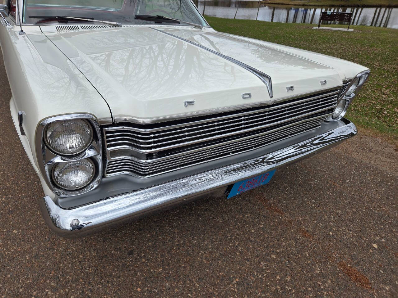 1966 Ford Galaxie 500 23