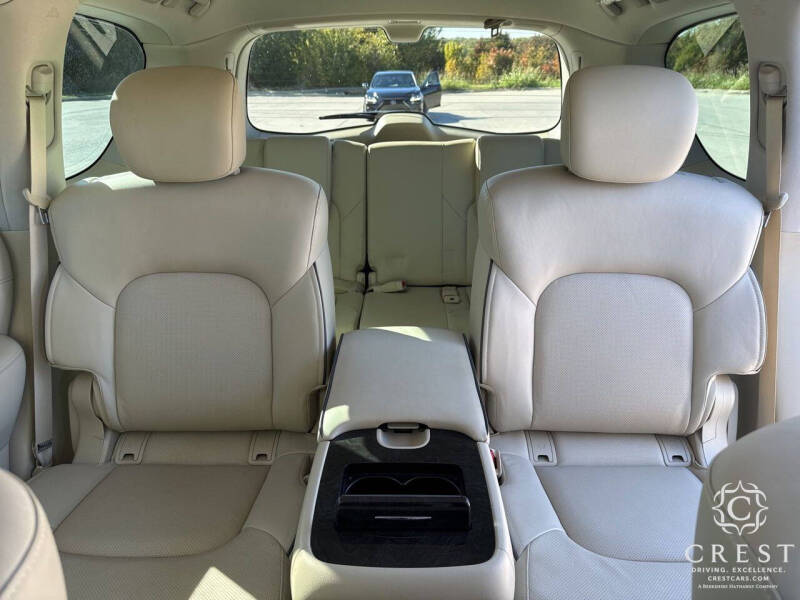 2022 Infiniti QX80 Luxe