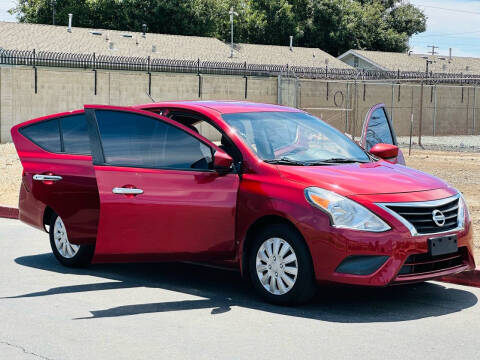 2018 Nissan Versa SV