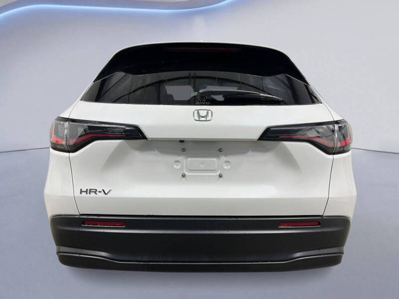 2027 Honda HR-V LX