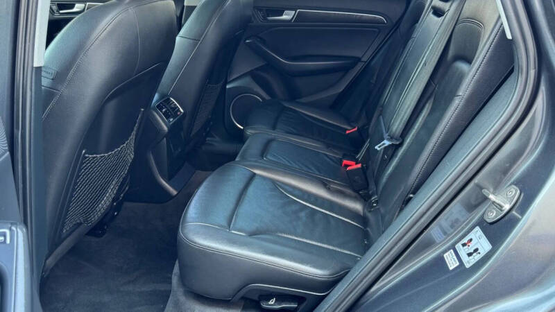 2016 Audi Q5 2.0T quattro Premium Plus