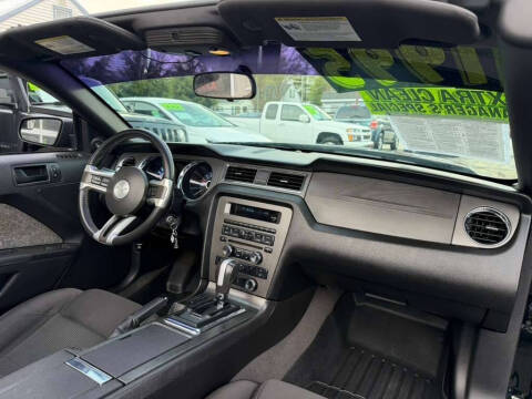 2013 Ford Mustang V6 Premium