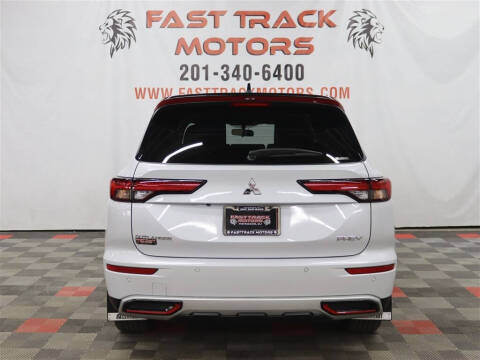 2024 Mitsubishi Outlander PHEV SE