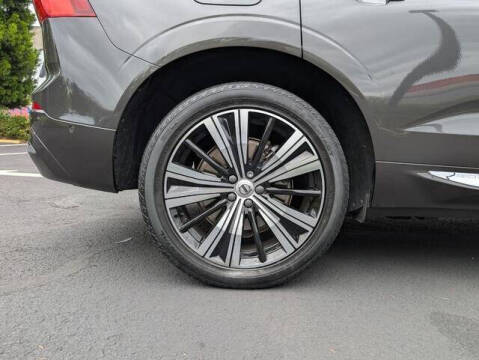 2023 Volvo XC60 Recharge T8 Plus Bright Theme