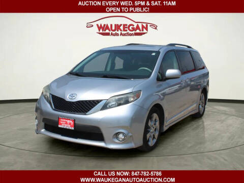 2011 Toyota Sienna SE 8-Passenger