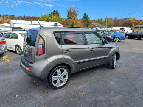 2011 Kia Soul +