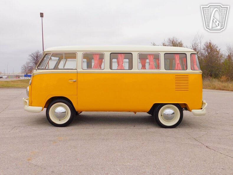 1975 Volkswagen Type 2