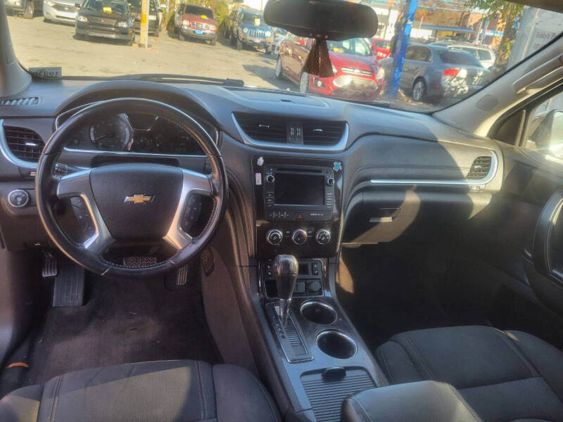 2016 Chevrolet Traverse LT