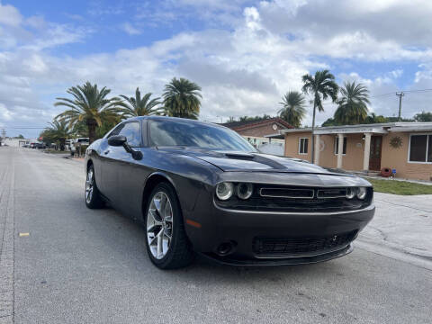 2017 Dodge Challenger SXT