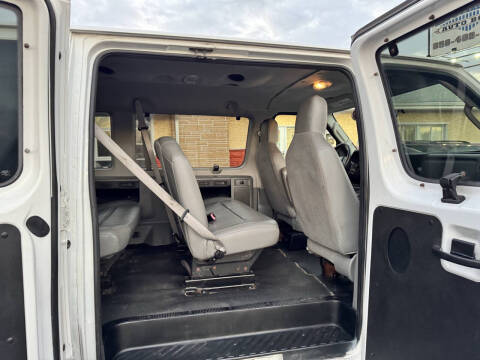 2009 Ford E-Series E-350 SD XLT