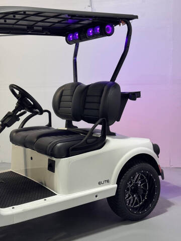 2025 E-Z-GO RXV ELiTE