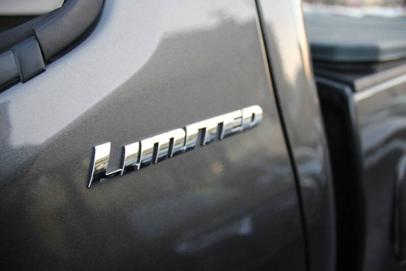 2017 Toyota Tacoma Limited