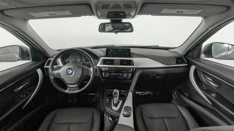 2016 BMW 3 Series 320i xDrive