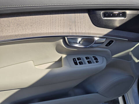 2026 Volvo XC90 B6 Ultra Dark 7P