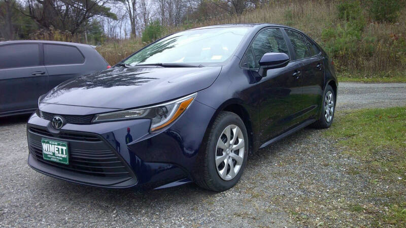 2024 Toyota Corolla LE's photo