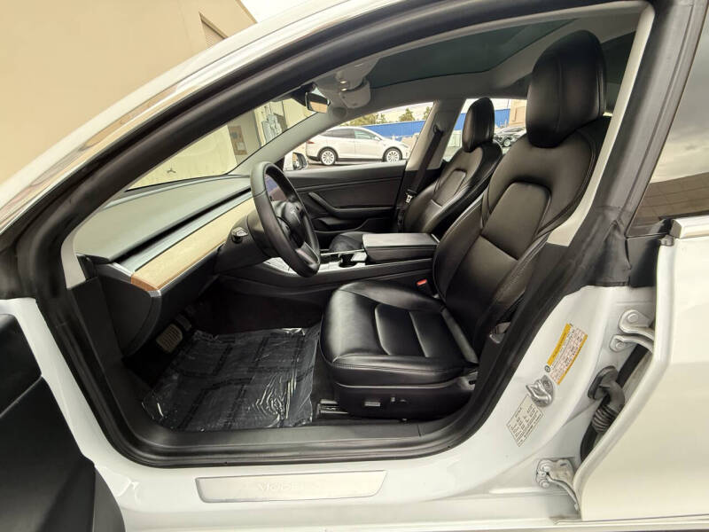 2020 Tesla Model 3 Long Range