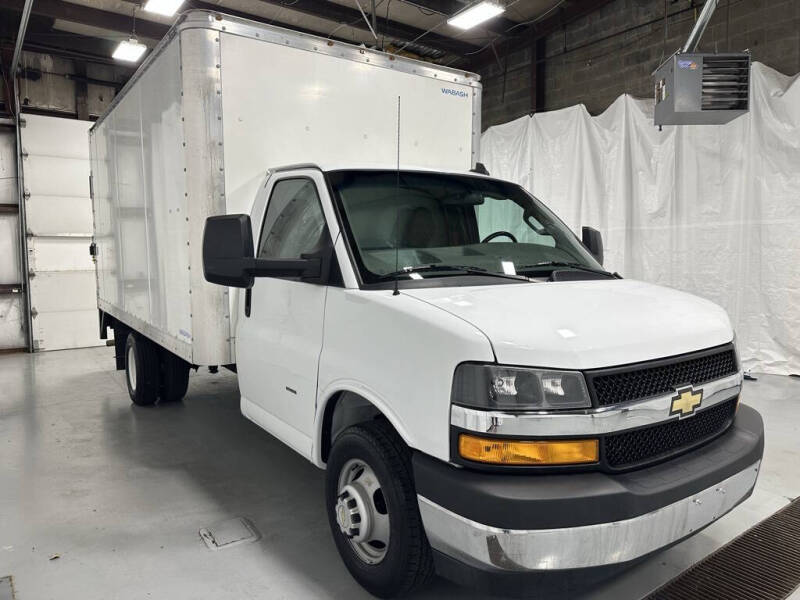 2022 Chevrolet Express 3500