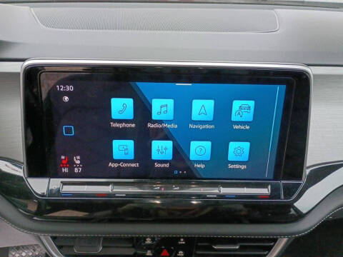 2025 Volkswagen Atlas Cross Sport SE 4Motion