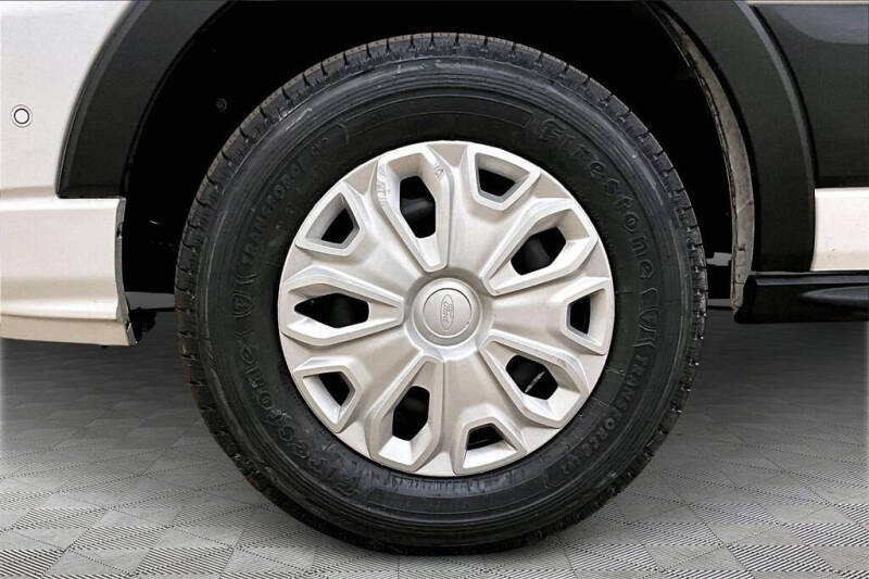 2023 Ford Transit 350 XLT