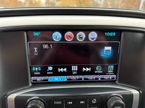 2017 GMC Sierra 1500 SLT