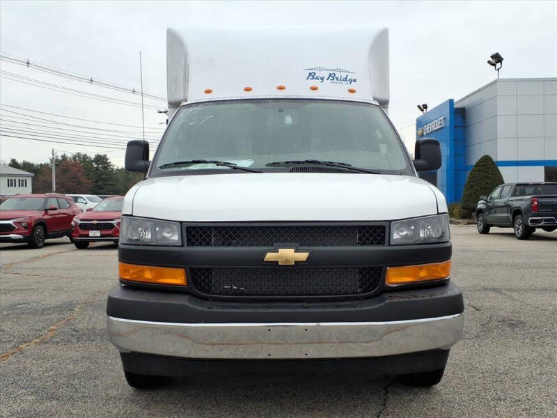 2025 Chevrolet Express 3500