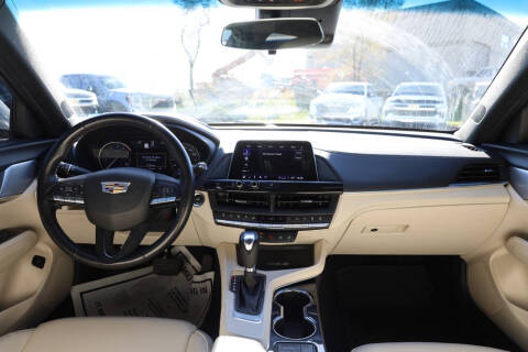 2024 Cadillac CT4 Luxury