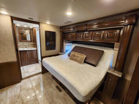 2017 Thor Motor Coach ARIA 3901
