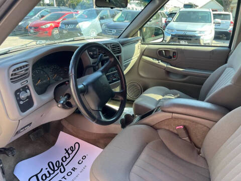 2004 Chevrolet Blazer LS