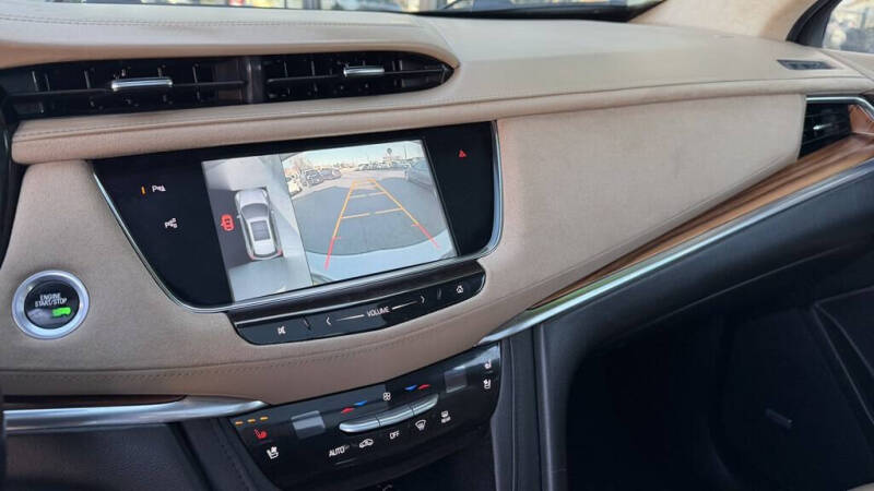 2017 Cadillac XT5 Platinum