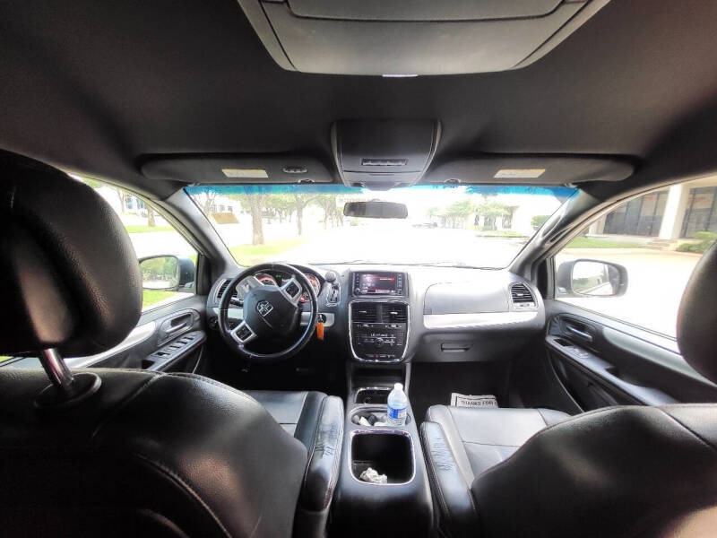 2016 Dodge Grand Caravan R/T