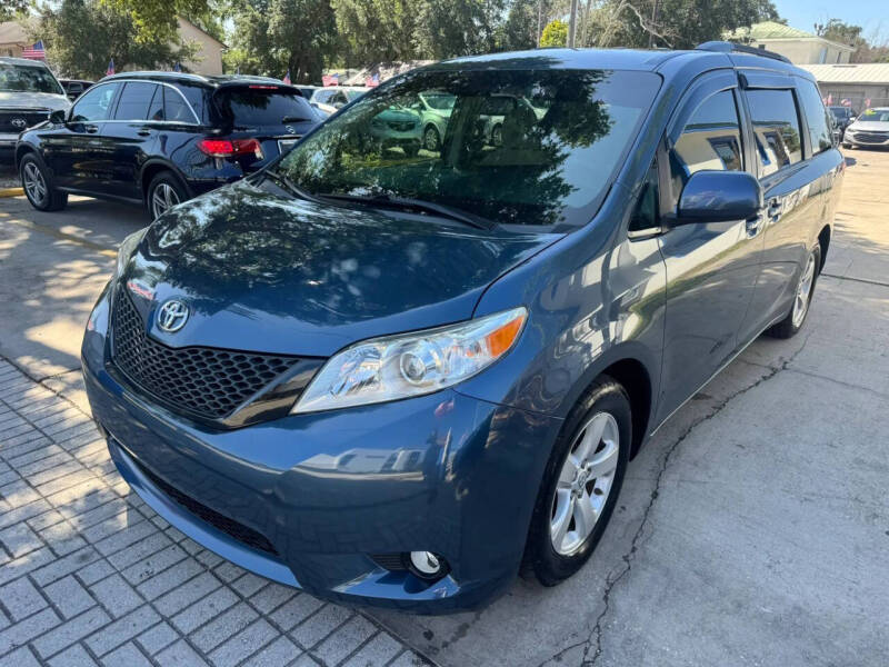 2017 Toyota Sienna