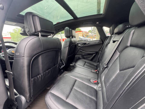 2017 Porsche Macan S