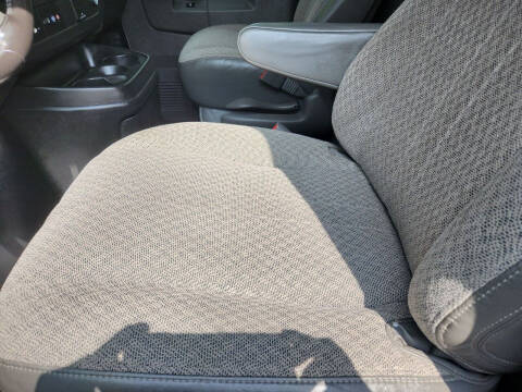 2017 Chevrolet Express 2500