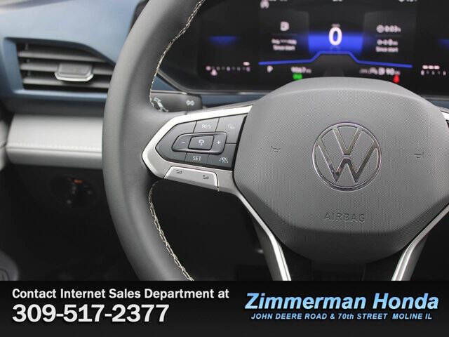 2024 Volkswagen Taos SE 4Motion