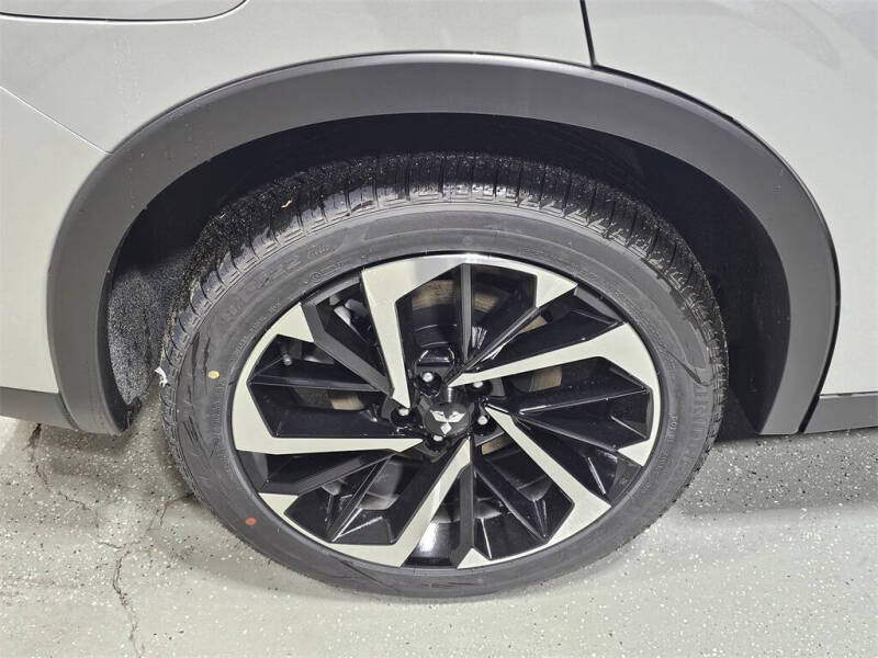 2025 Mitsubishi Outlander PHEV SE