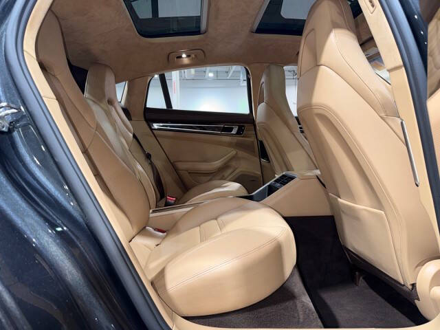 2017 Porsche Panamera Turbo