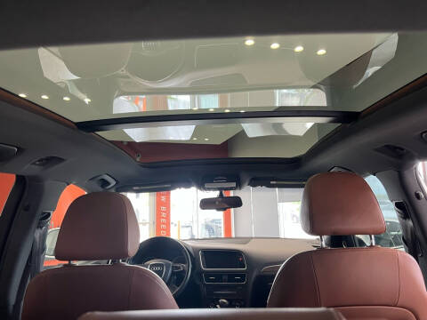 2011 Audi Q5 3.2 quattro Premium Plus