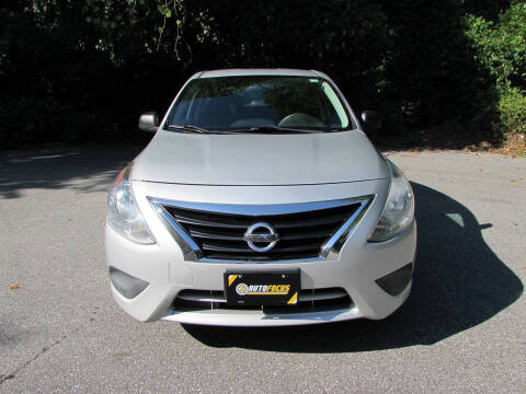 2015 Nissan Versa 1.6 S