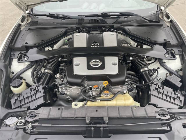 2016 Nissan 370Z Sport