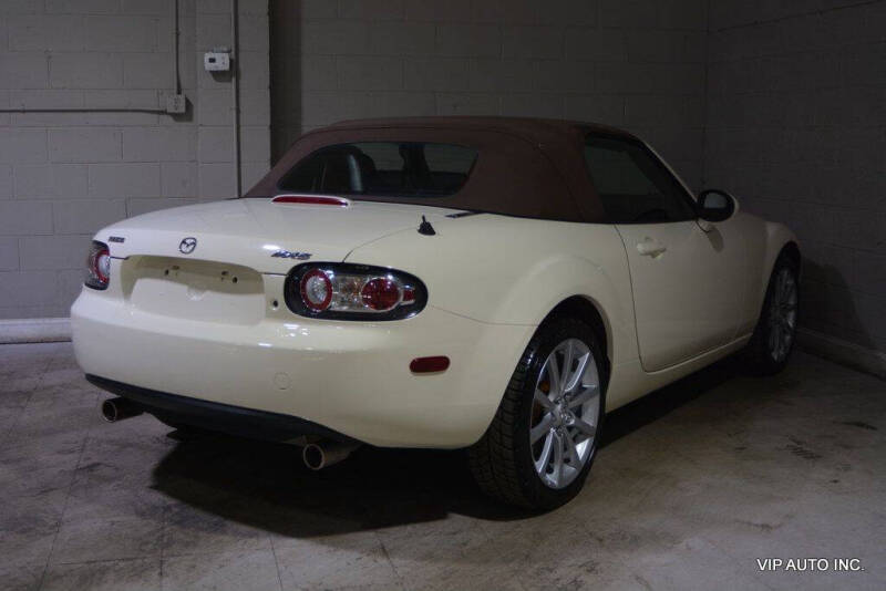 2006 Mazda MX-5 Miata