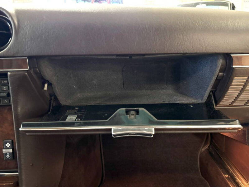 1989 Mercedes-Benz 560-Class 560 SL